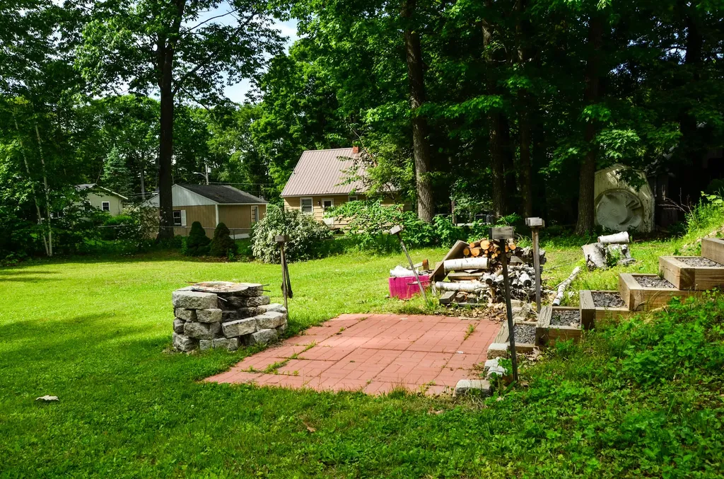 1 Beech Street Farmingdale ME 04344