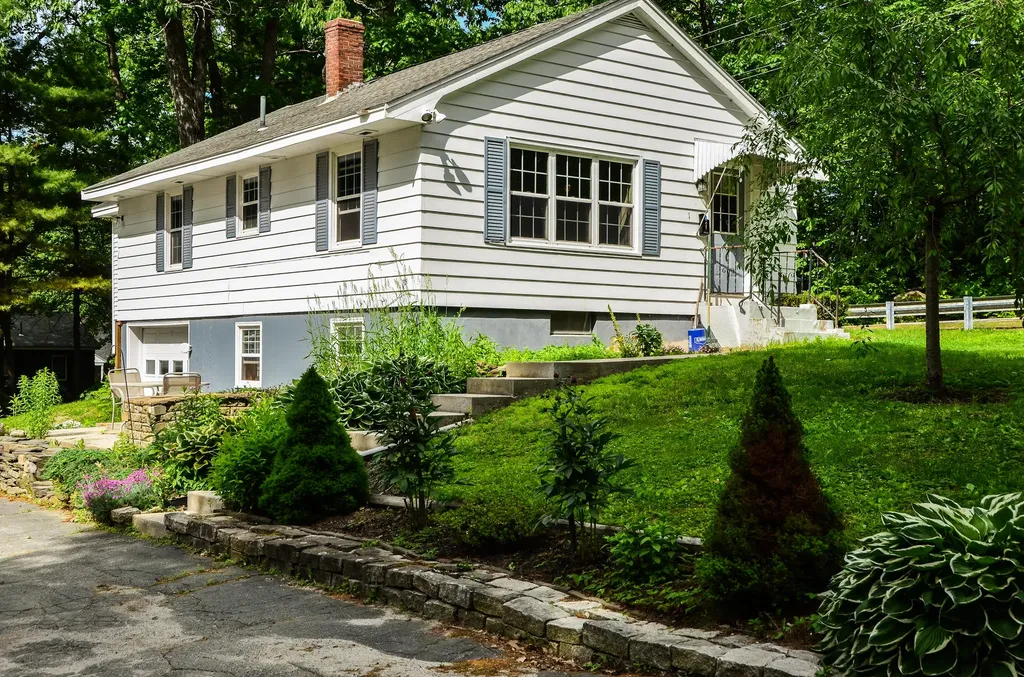 1 Beech Street Farmingdale ME 04344