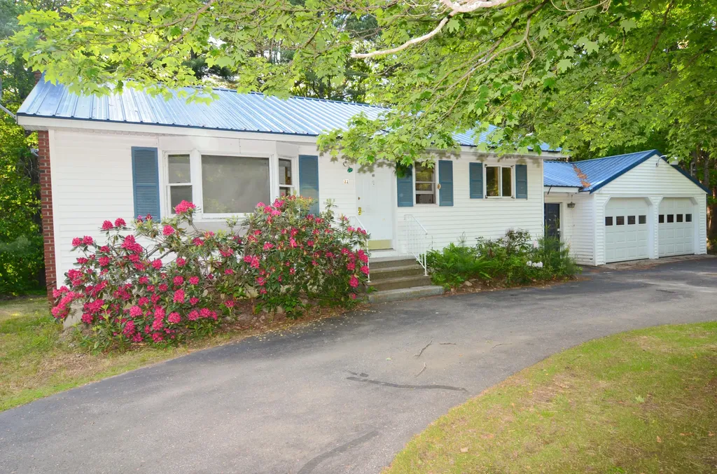 72 Leighton Road Durham ME 04222