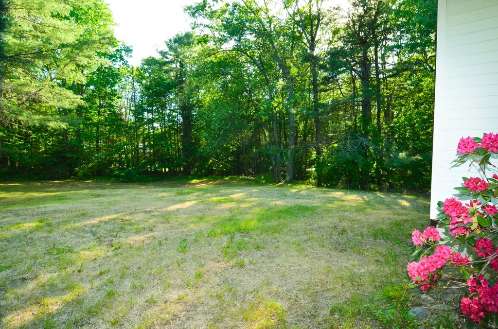 72 Leighton Road Durham ME 04222