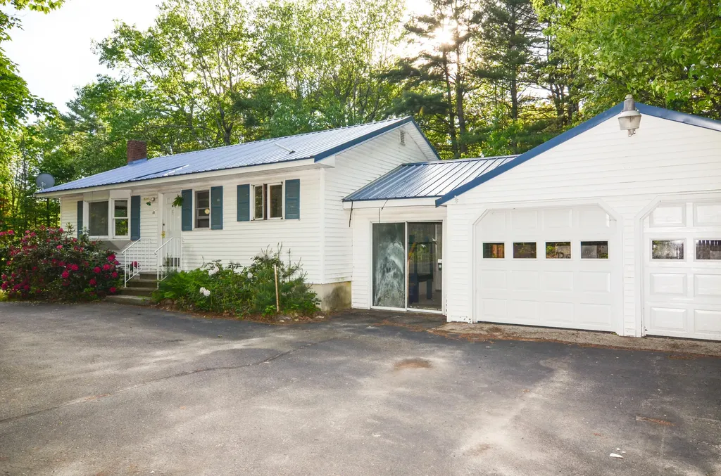 72 Leighton Road Durham ME 04222