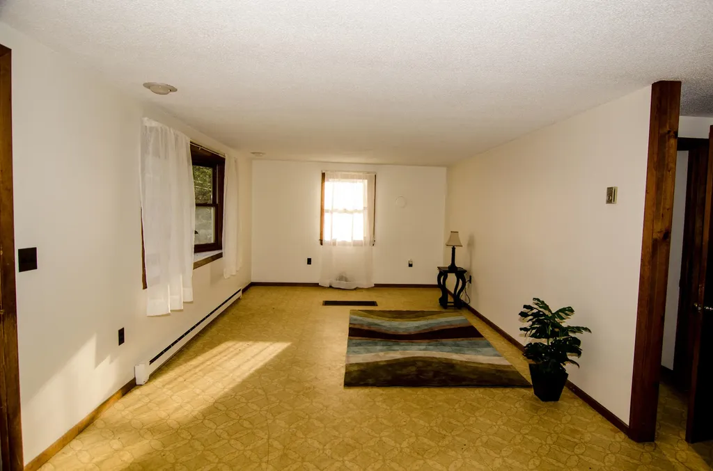 72 Leighton Road Durham ME 04222
