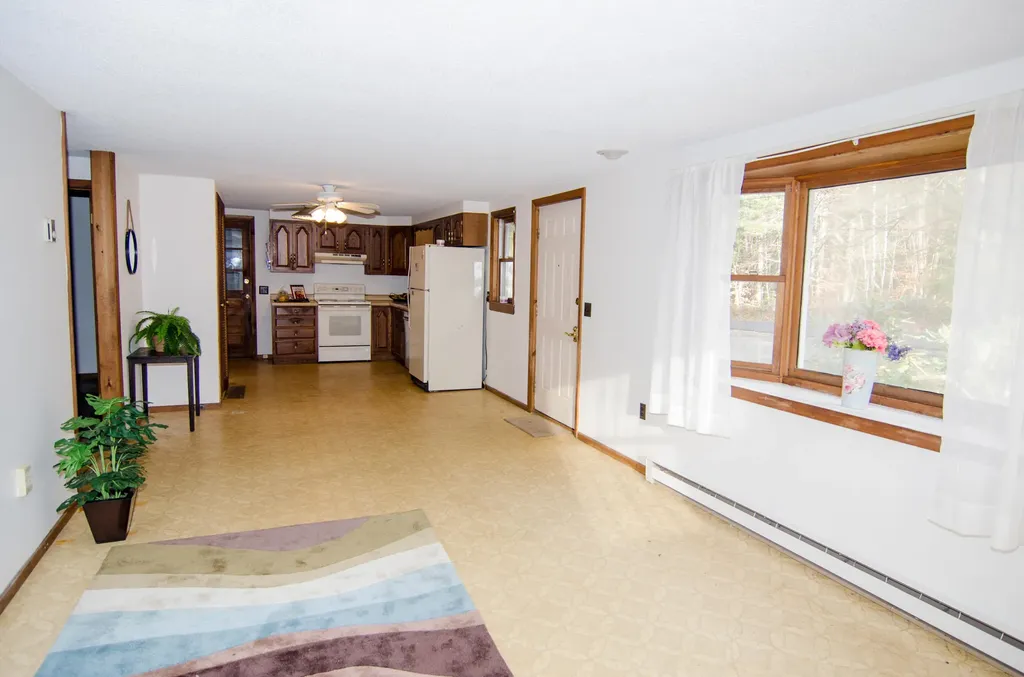 72 Leighton Road Durham ME 04222