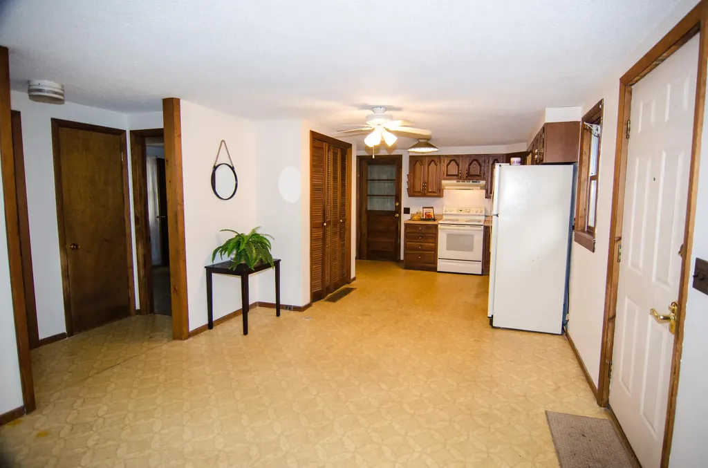 72 Leighton Road Durham ME 04222