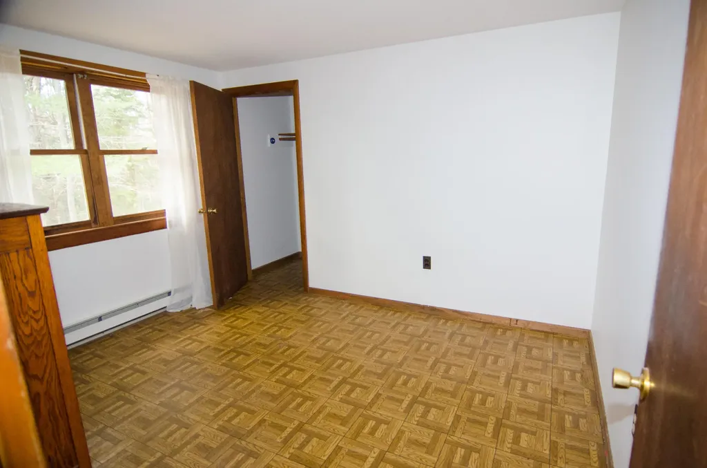 72 Leighton Road Durham ME 04222