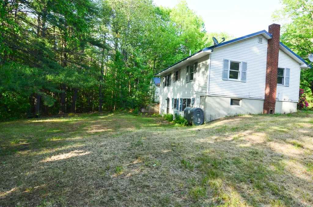 72 Leighton Road Durham ME 04222