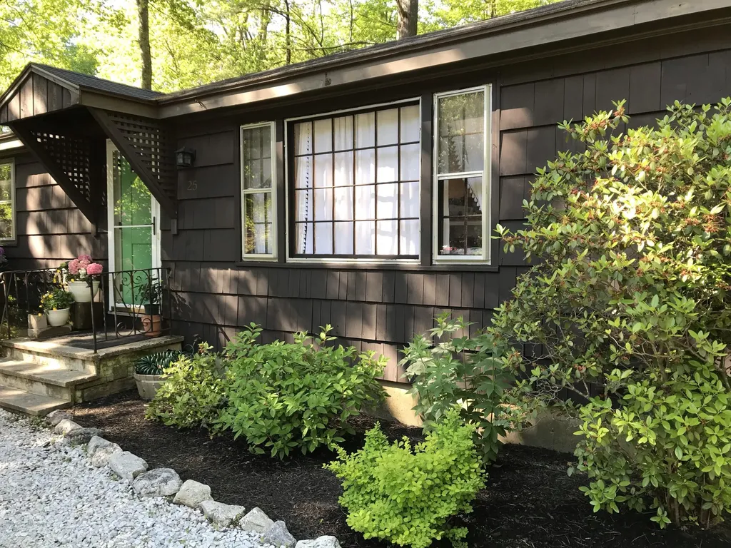 25 Anderson Avenue Yarmouth ME 04096