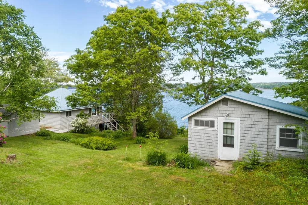 21 Pond Road Harpswell ME 04079