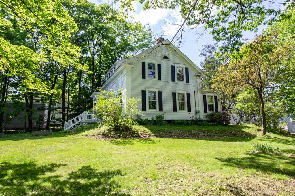 114 Somerset Street Bangor ME 04401