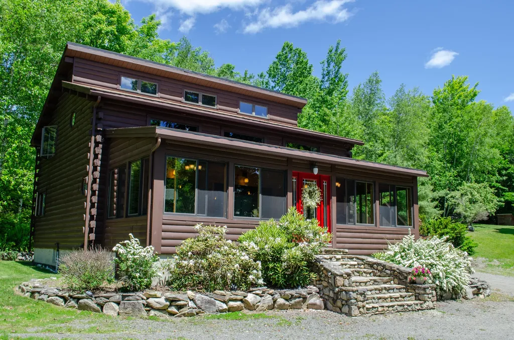 279 Mudgett Road Newburgh ME 04444
