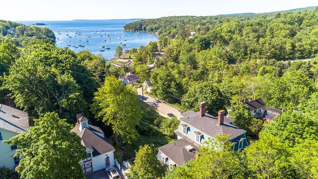 26 Summer Street Rockport ME 04856