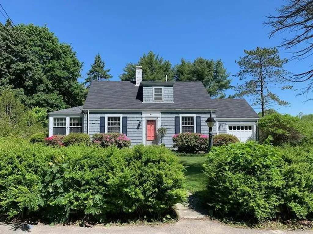 84 Main Street Warren ME 04864