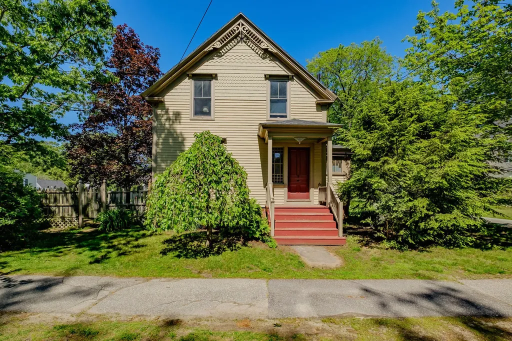 266 Maine Street Brunswick ME 04011