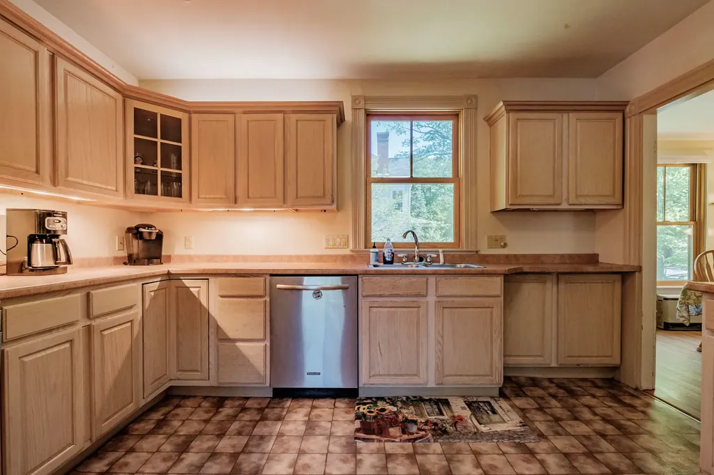 266 Maine Street Brunswick ME 04011