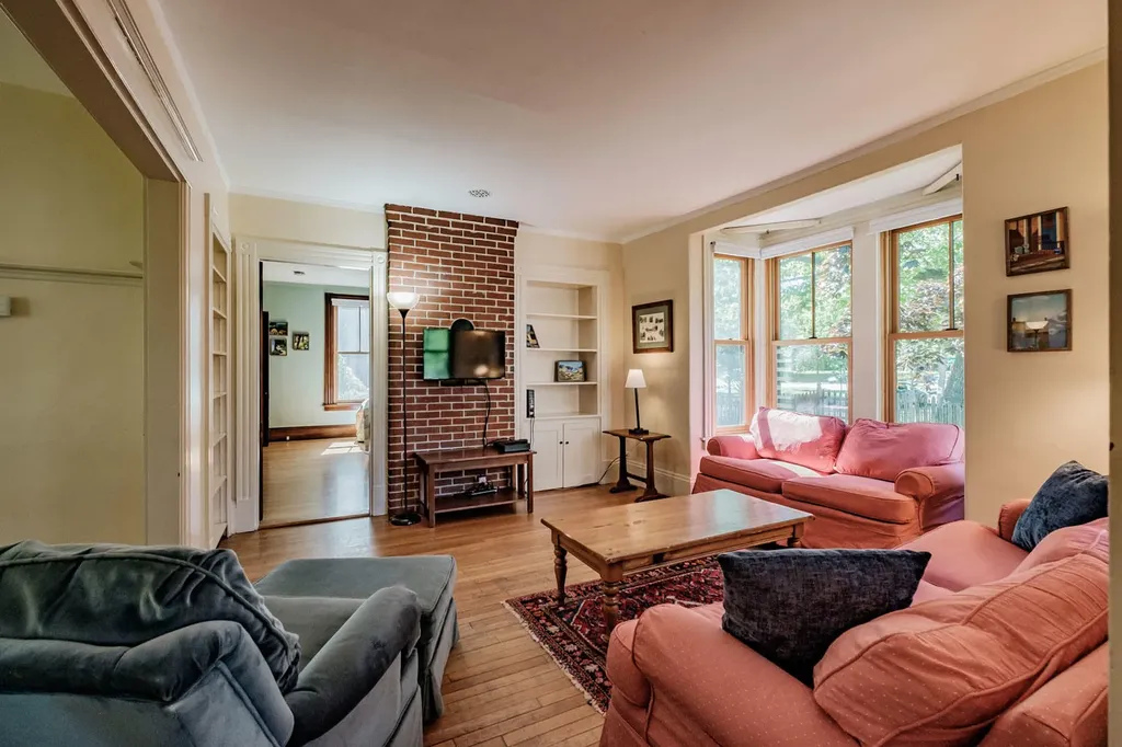 266 Maine Street Brunswick ME 04011