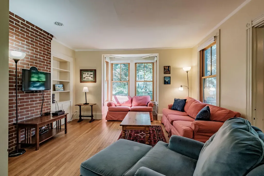 266 Maine Street Brunswick ME 04011