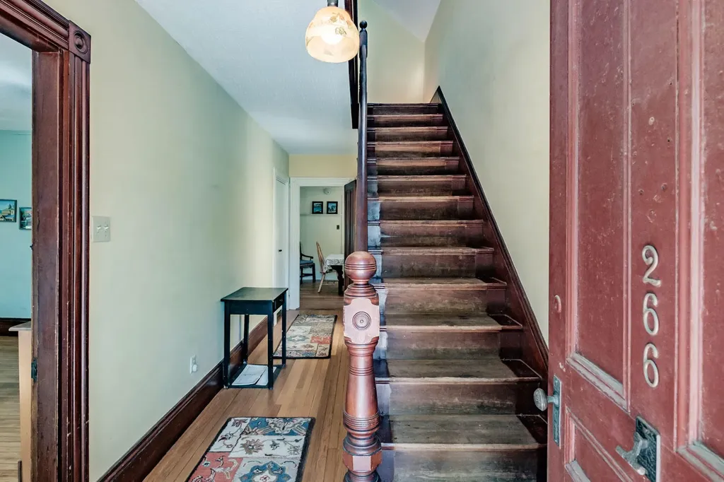 266 Maine Street Brunswick ME 04011