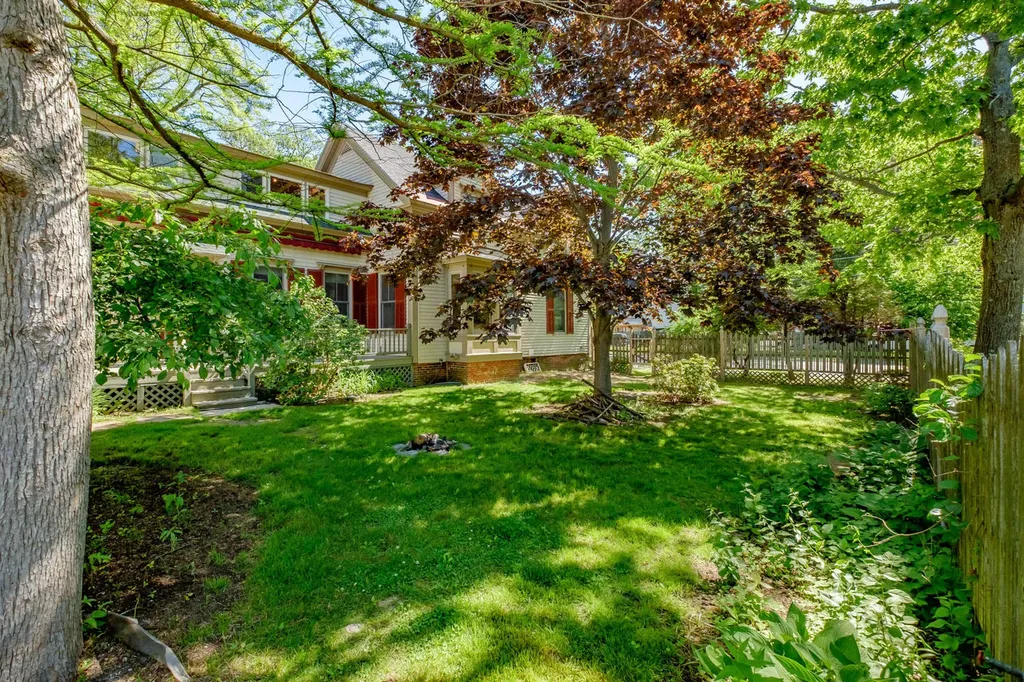 266 Maine Street Brunswick ME 04011