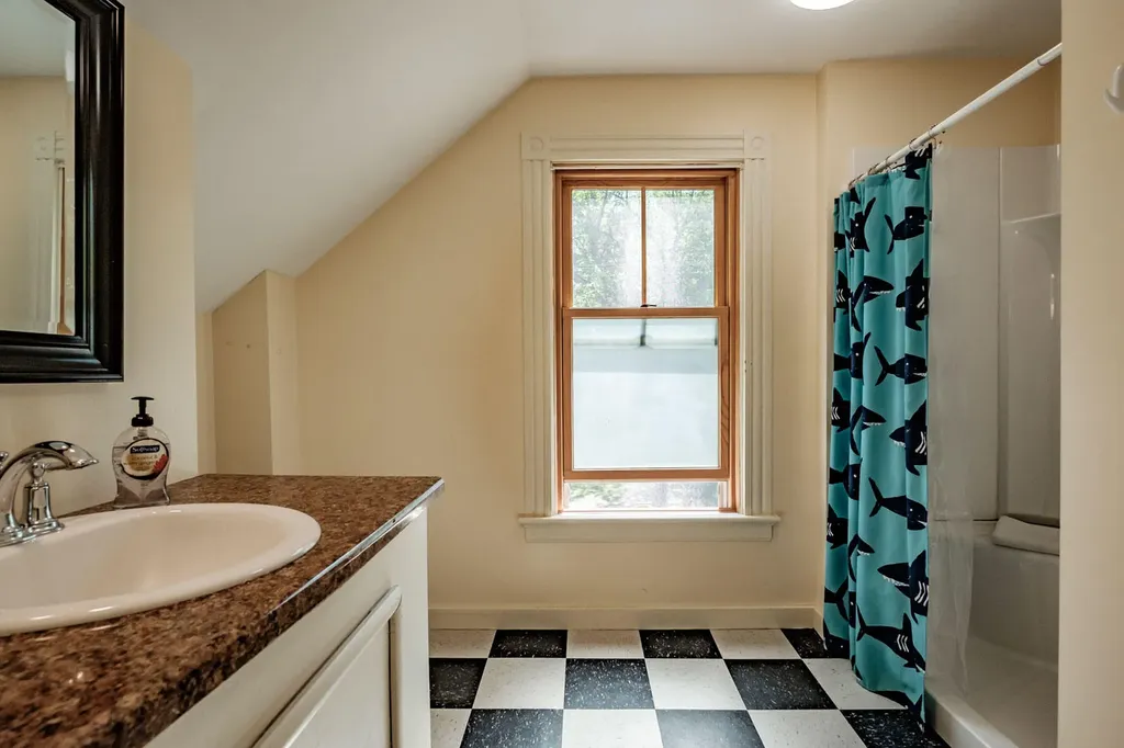 266 Maine Street Brunswick ME 04011