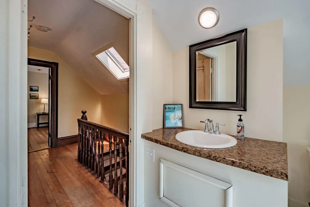 266 Maine Street Brunswick ME 04011