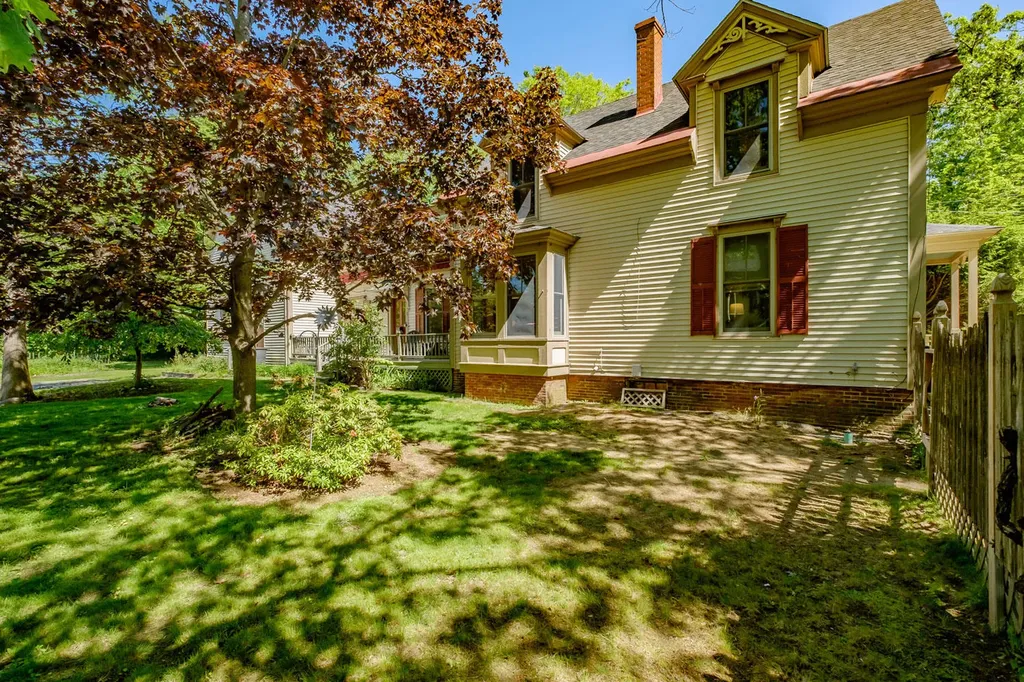 266 Maine Street Brunswick ME 04011