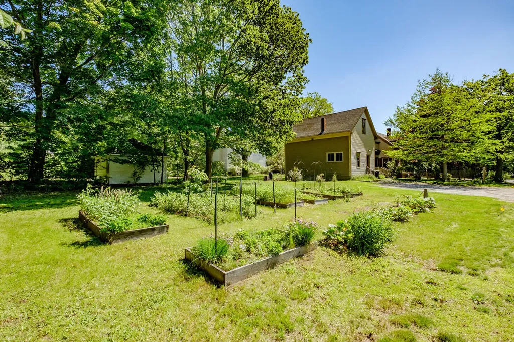 266 Maine Street Brunswick ME 04011