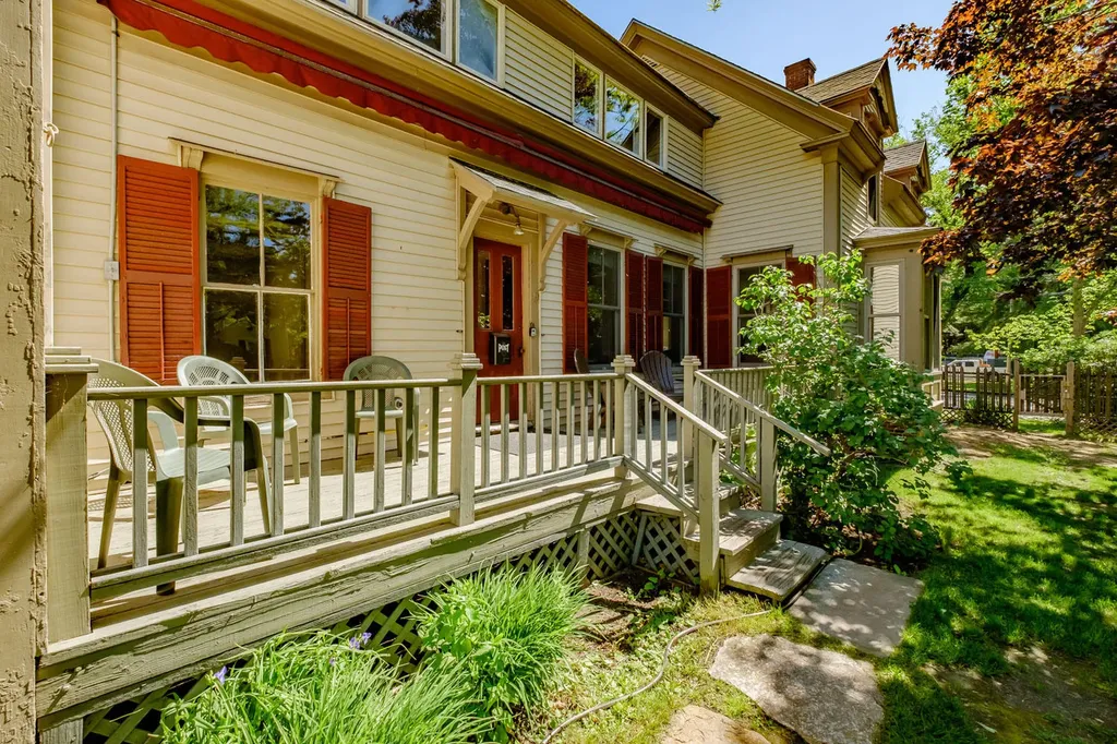 266 Maine Street Brunswick ME 04011