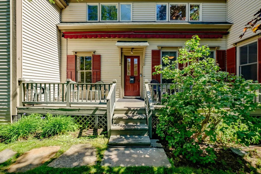 266 Maine Street Brunswick ME 04011
