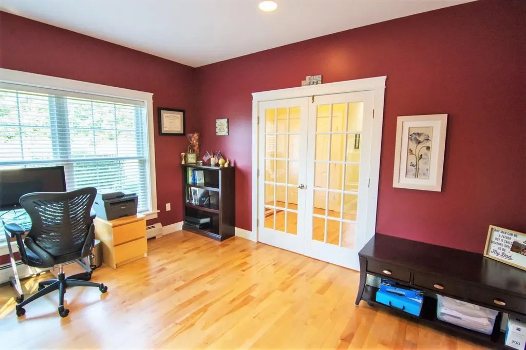 50 Dunton Circle Hampden ME 04444