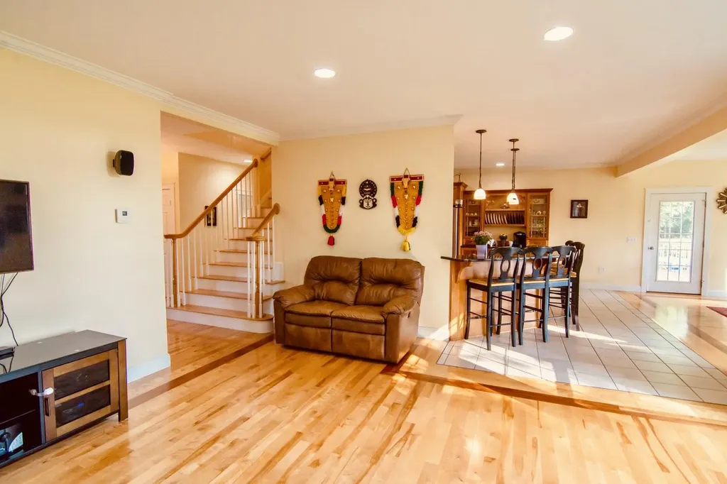 50 Dunton Circle Hampden ME 04444