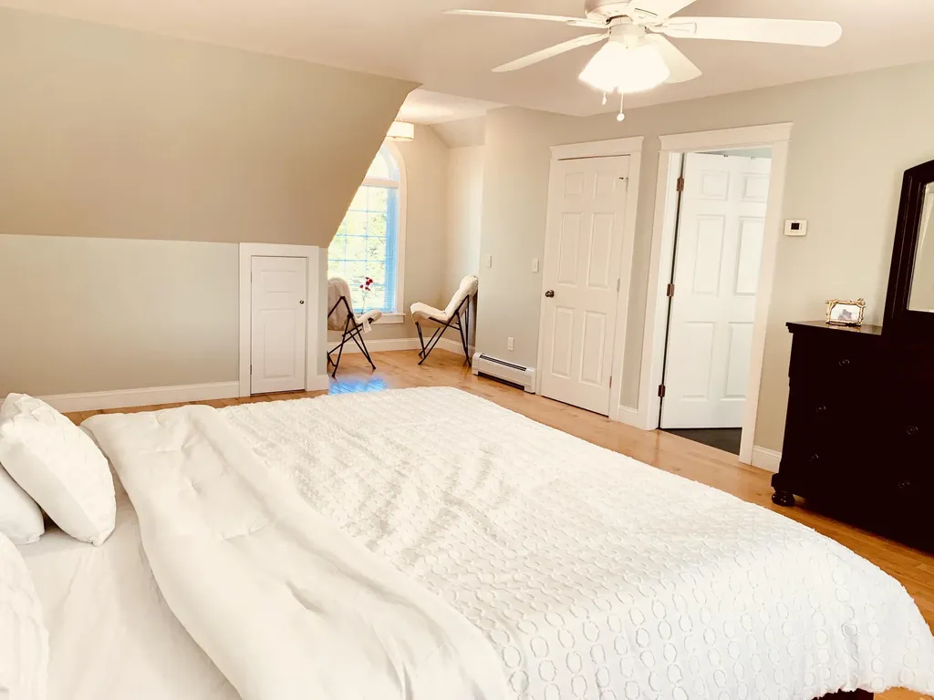 50 Dunton Circle Hampden ME 04444