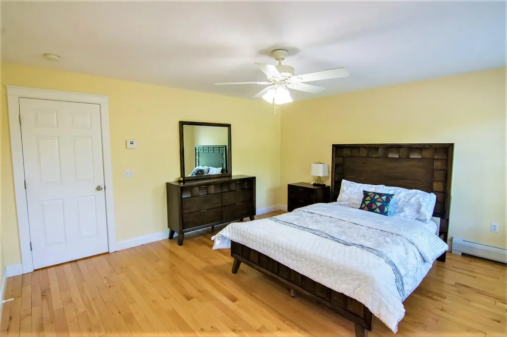 50 Dunton Circle Hampden ME 04444