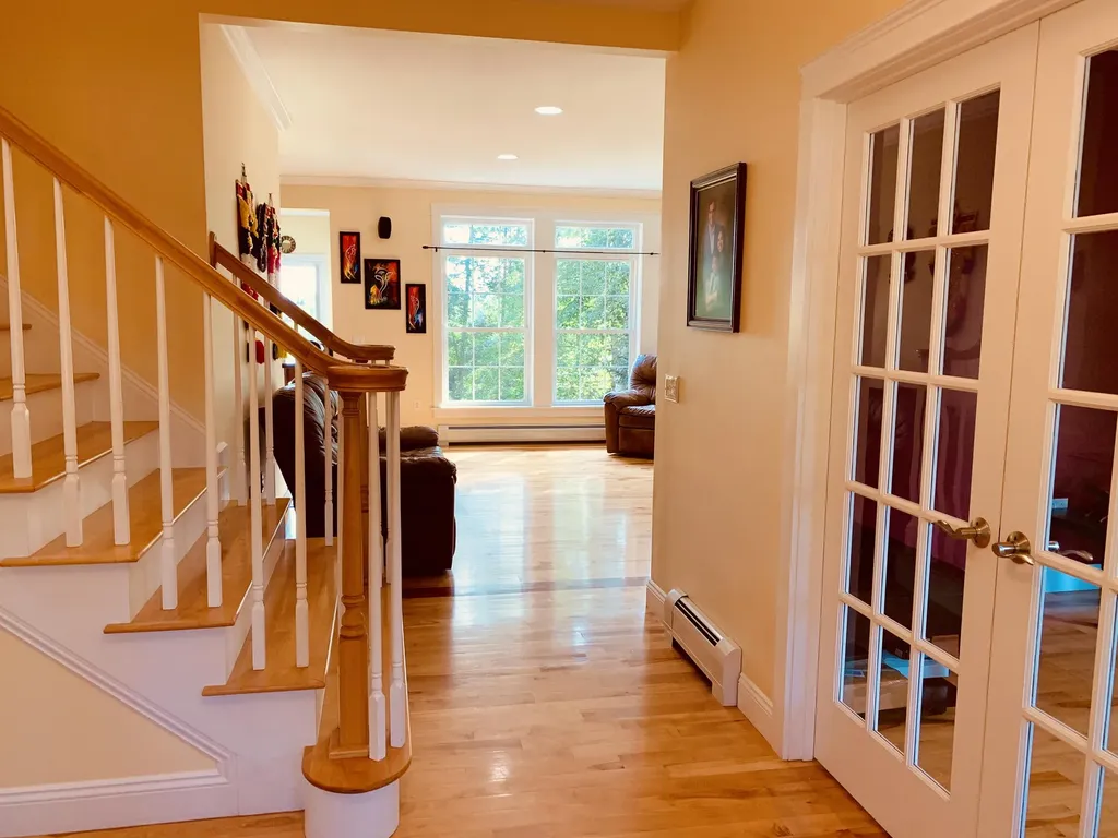 50 Dunton Circle Hampden ME 04444
