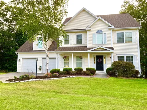 50 Dunton Circle Hampden ME 04444
