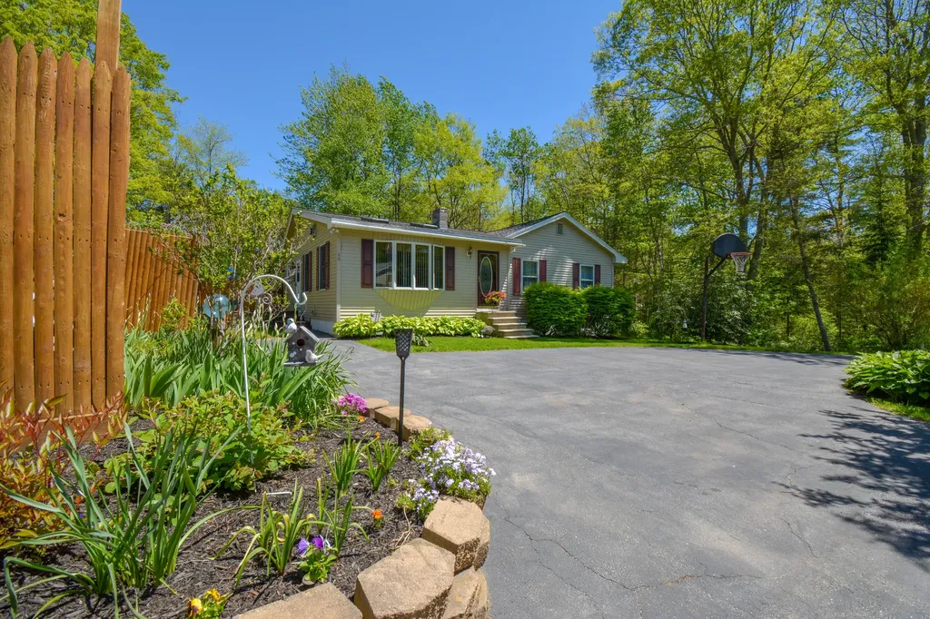 68 Grover Lane Harpswell ME 04079