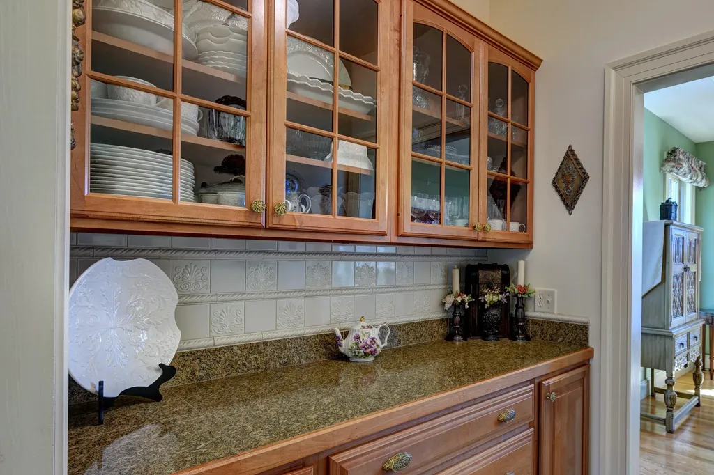 174 Summer Street Kennebunk ME 04043