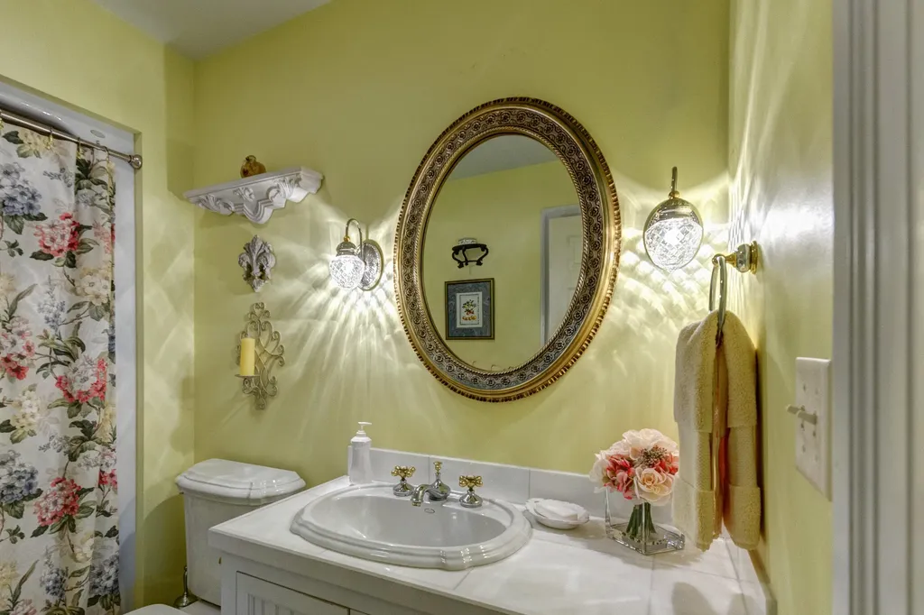 174 Summer Street Kennebunk ME 04043