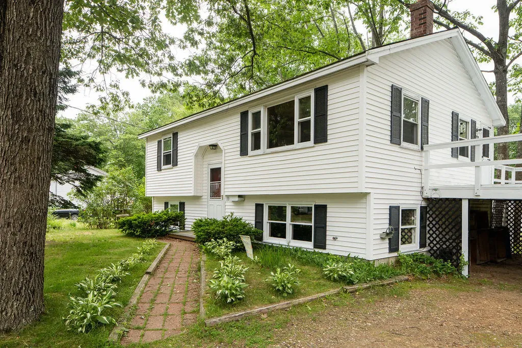 33 Malden Avenue Sanford ME 04073