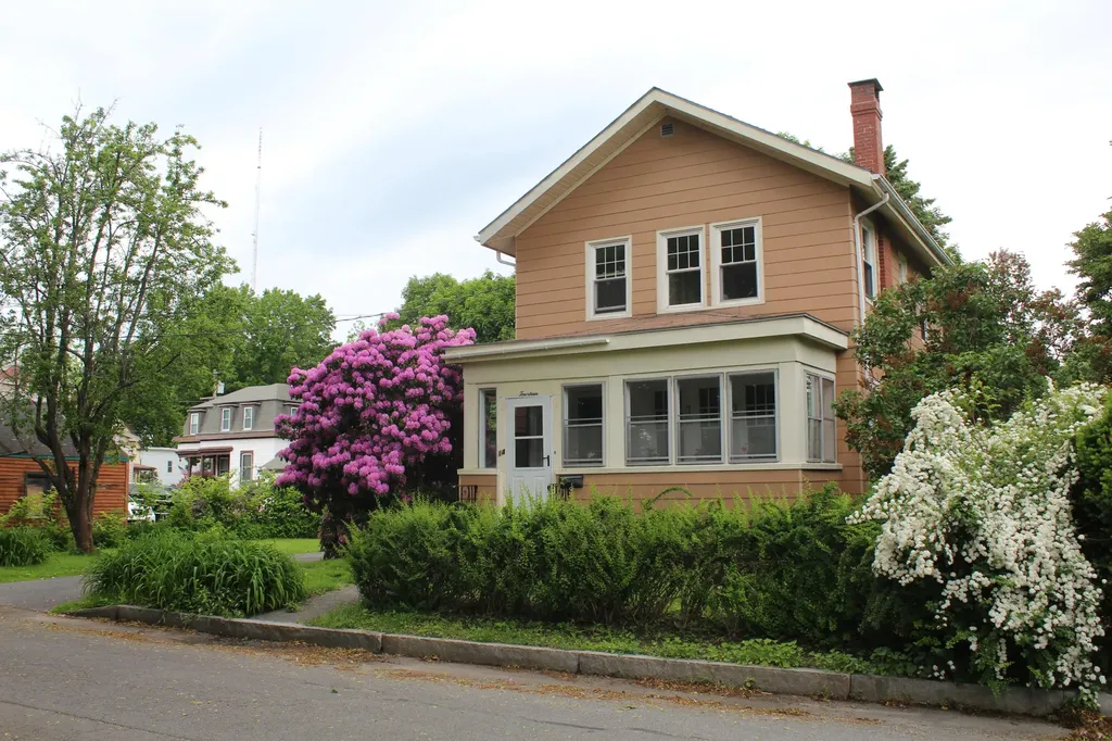 14 Bismark Street Portland ME 04103