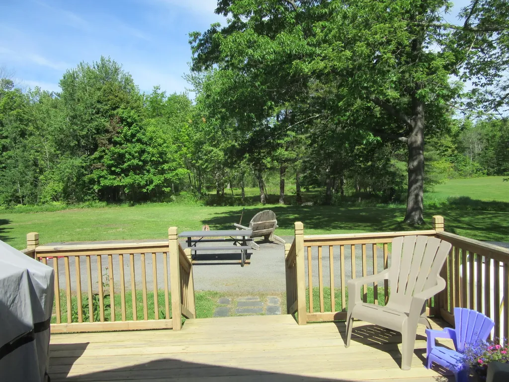 64 Old County Road Hampden ME 04444