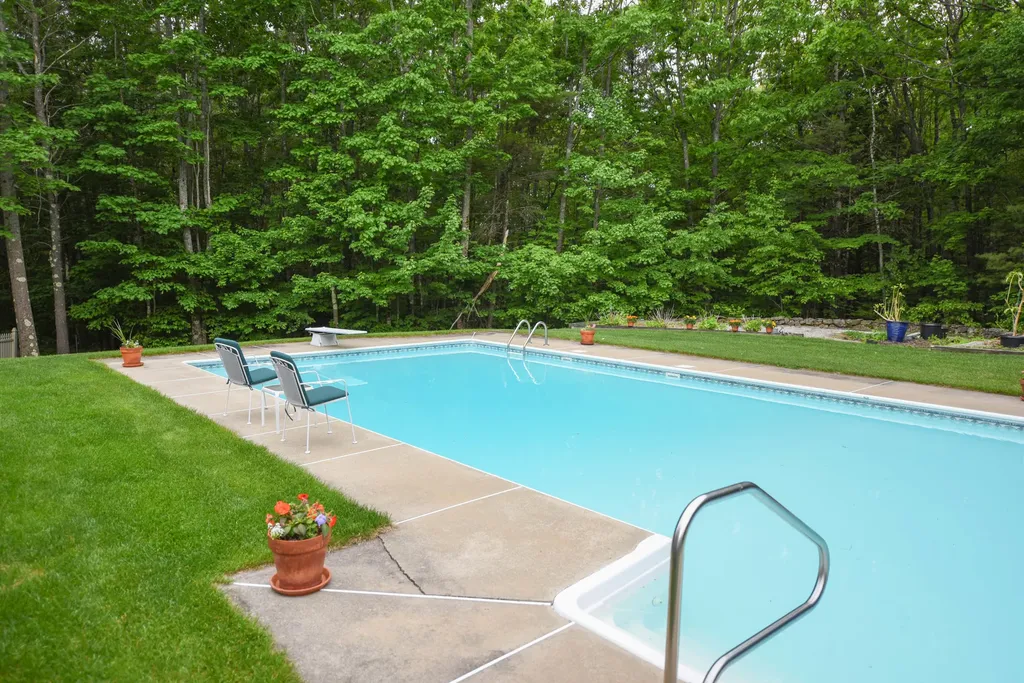 12 Pond Ridge Drive Lewiston ME 04240