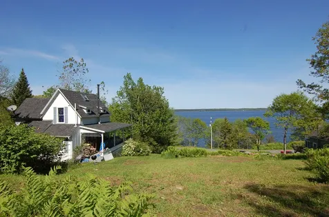 255 Shore Road Northport ME 04849