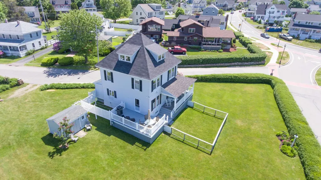 2 Willow Avenue York ME 03909