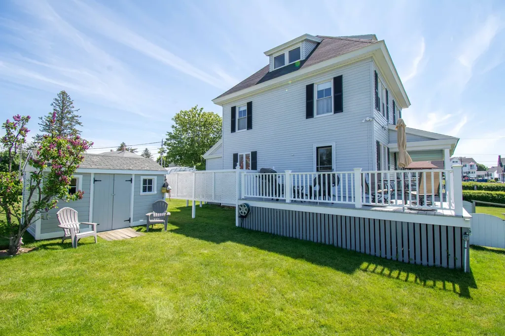 2 Willow Avenue York ME 03909