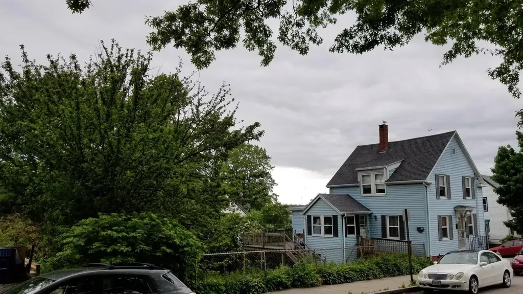12 Winthrop Street Portland ME 04101