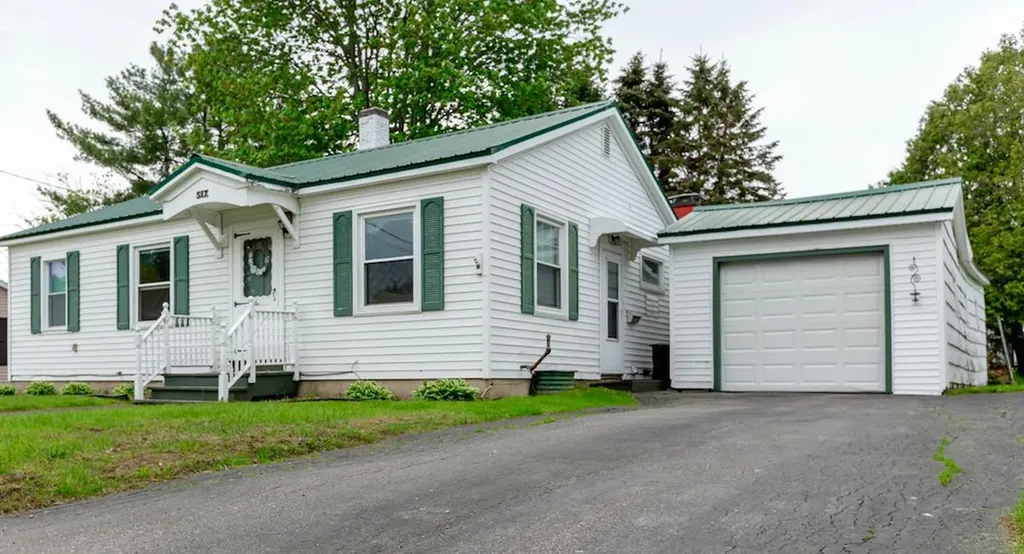 6 Brookside Avenue Augusta ME 04330