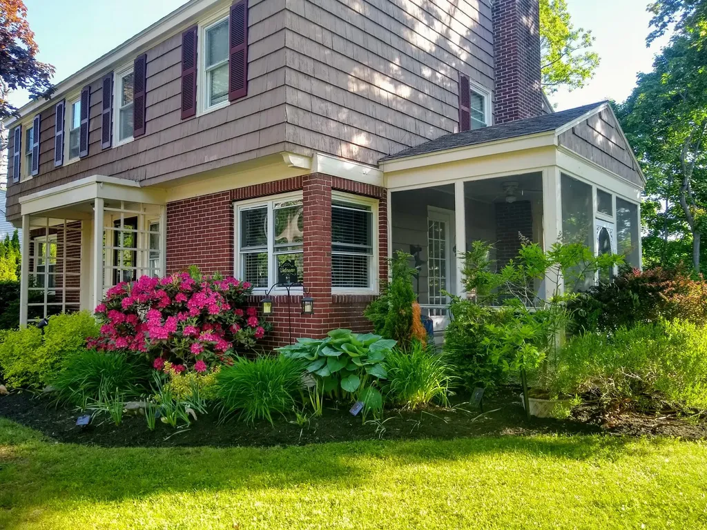 13 Allen Avenue Auburn ME 04210