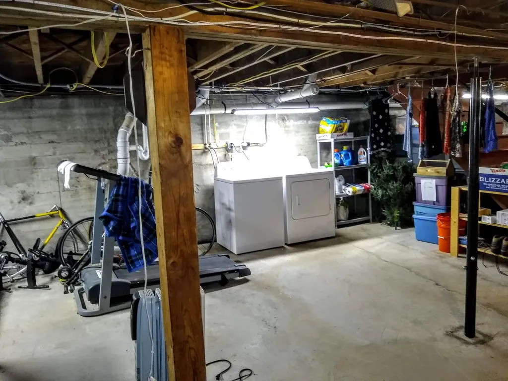 13 Allen Avenue Auburn ME 04210
