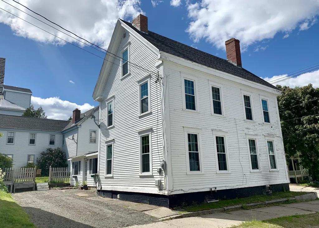 32 Washington Street Eastport ME 04631