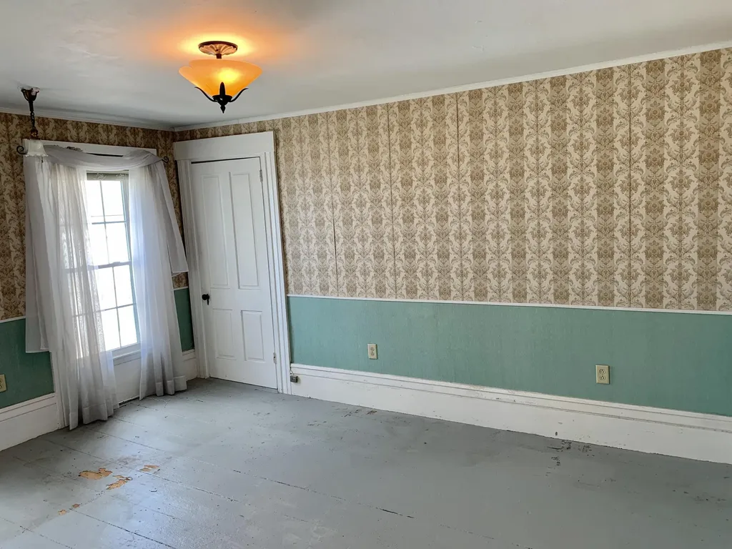 32 Washington Street Eastport ME 04631